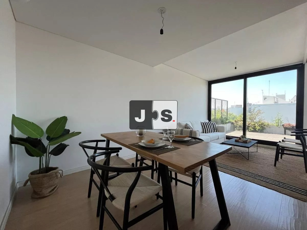 Apartamento ID.2937 - Vendo Apartamento, 2 Dormitorios, 2 Baños, Barrio Centro
