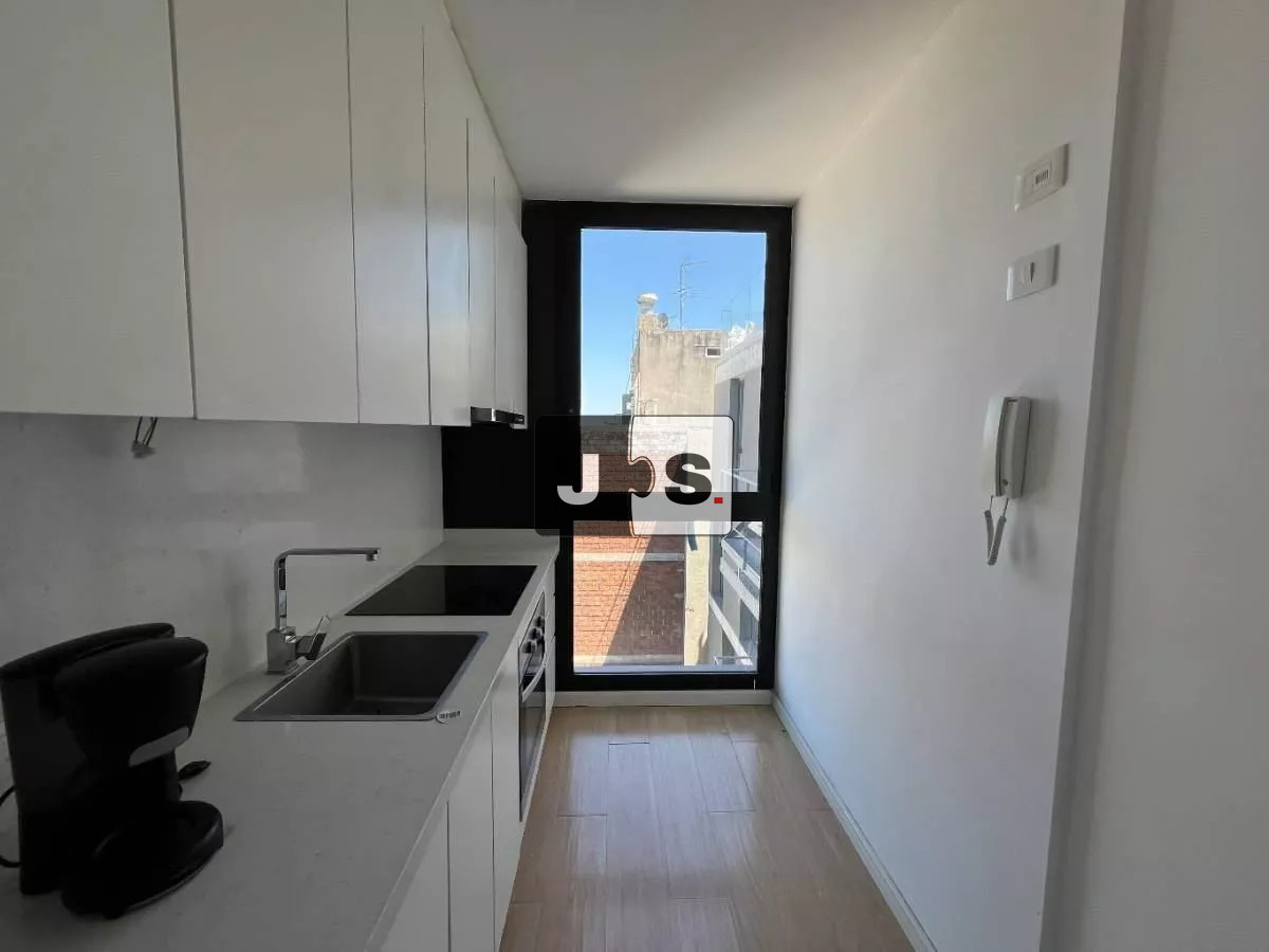 Apartamento ID.2937 - Vendo Apartamento, 2 Dormitorios, 2 Baños, Barrio Centro
