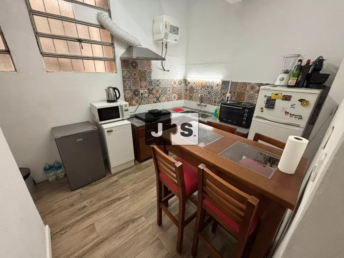 Apartamento ID.2532 - Vendo apartamento 2 dormitorios en Centro con patio y lavadero