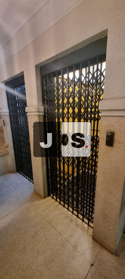Apartamento ID.812 - Venta apartamento 4 dormitorios Centro Montevideo