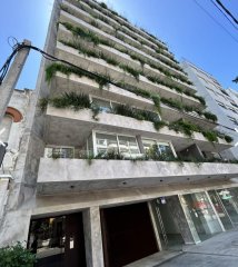 Vendo Apartamento, 2 Dormitorios, 2 Baños, Barrio Punta Carretas