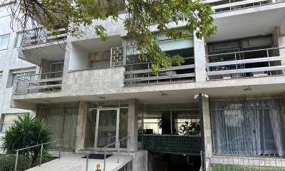 Vendo Apartamento, 3 Dormitorios, 2 Baños, Barrio Pocitos