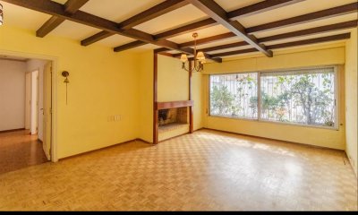 Vendo Apartamento, 4 Dormitorios, 4 Baños, Garage 2 autos, Barrio Pocitos