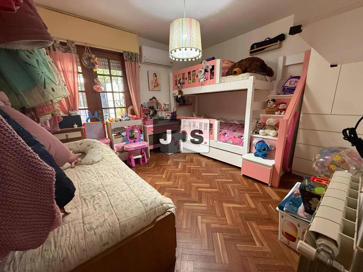Casa ID.4239 - Vendo casa de 2 dormitorios en La Blanqueada con garaje 