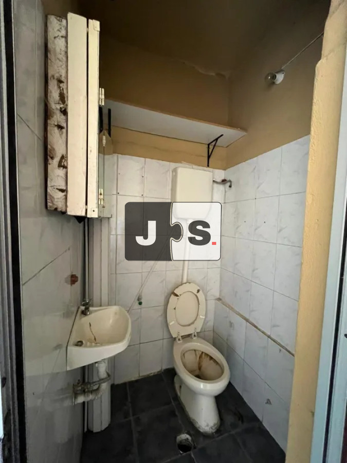 Casa ID.4397 - Vendo casa de 5 dormitorios con amplio galpón en Tres Cruces