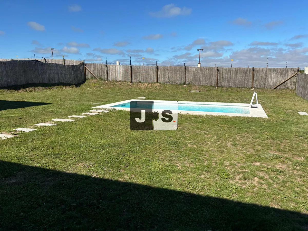Casa ID.2072 - Alquiler casa 3 dormitorios La Juana
