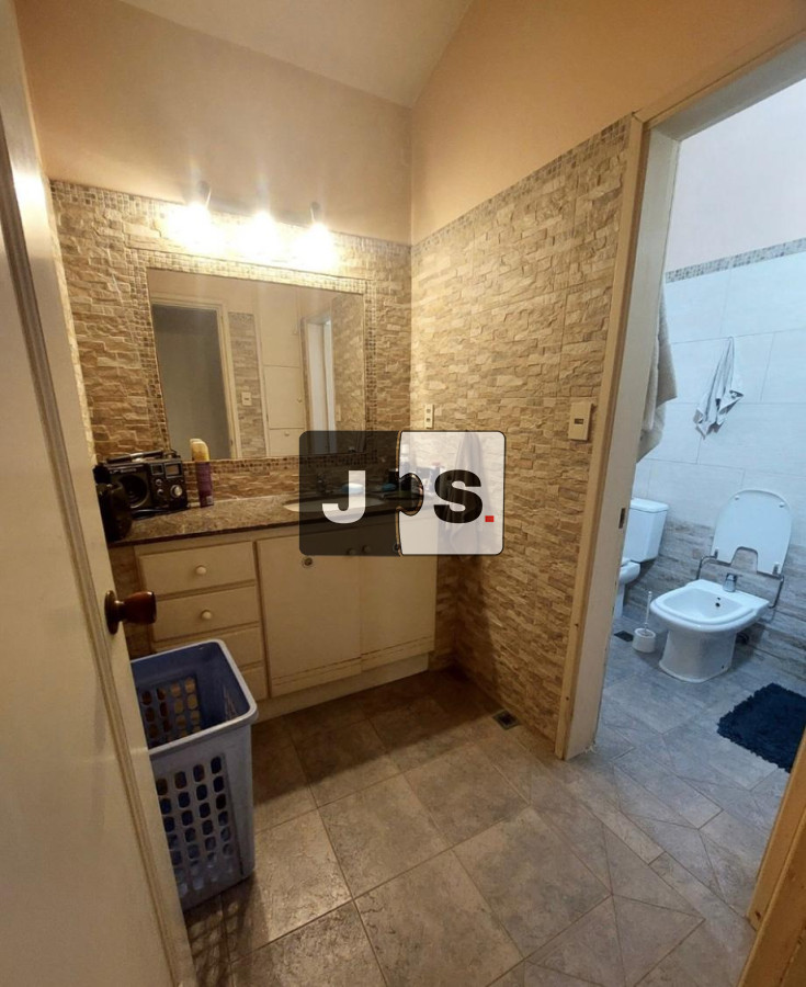 Casa ID.2076 - Venta casa 2 dormitorios más apartamento Lagomar 