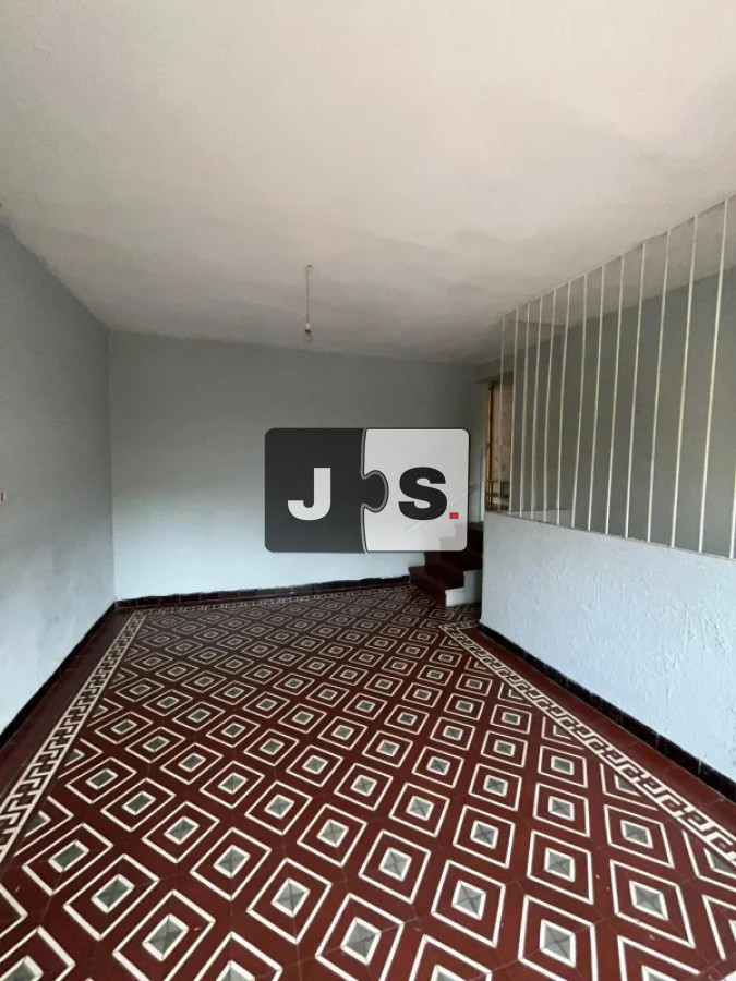 Casa ID.4397 - Vendo casa de 5 dormitorios con amplio galpón en Tres Cruces
