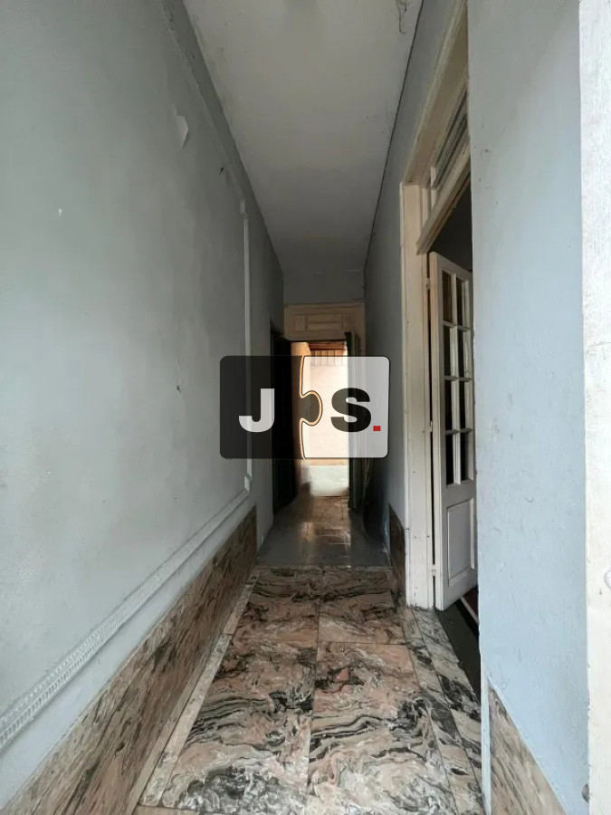 Casa ID.4397 - Vendo casa de 5 dormitorios con amplio galpón en Tres Cruces