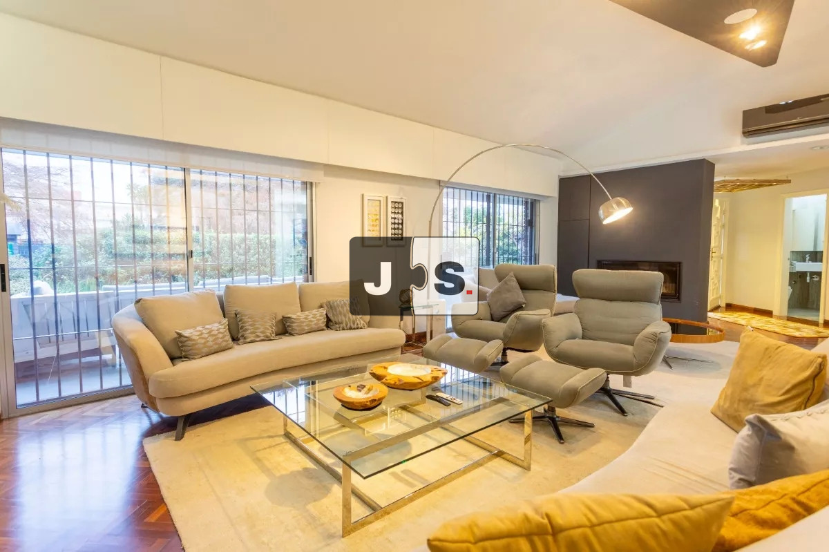 Casa ID.1009 - Vendo casa de 3 dormitorios en Punta Gorda con cochera y todas las comodidades