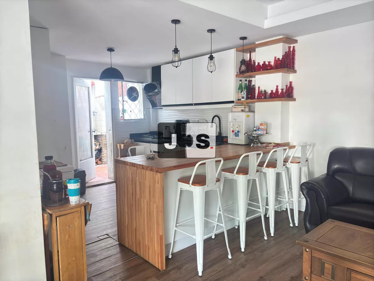 Casa ID.2846 - Alquilo casa de 3 dormitorios y 2 baños en zona Brazo Oriental 
