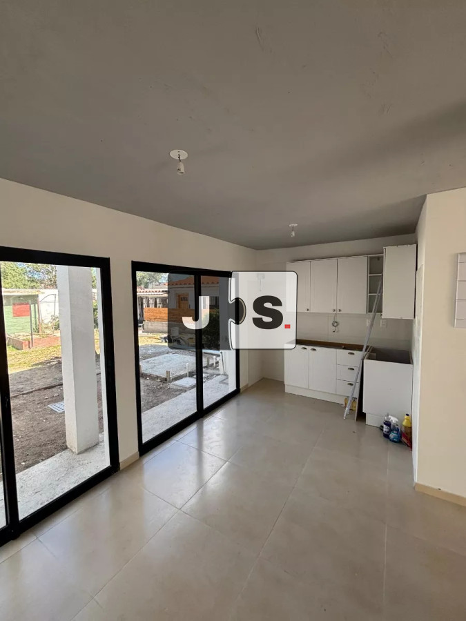 Casa ID.2067 - Venta casa 3 dormitorios Shangrila sur 