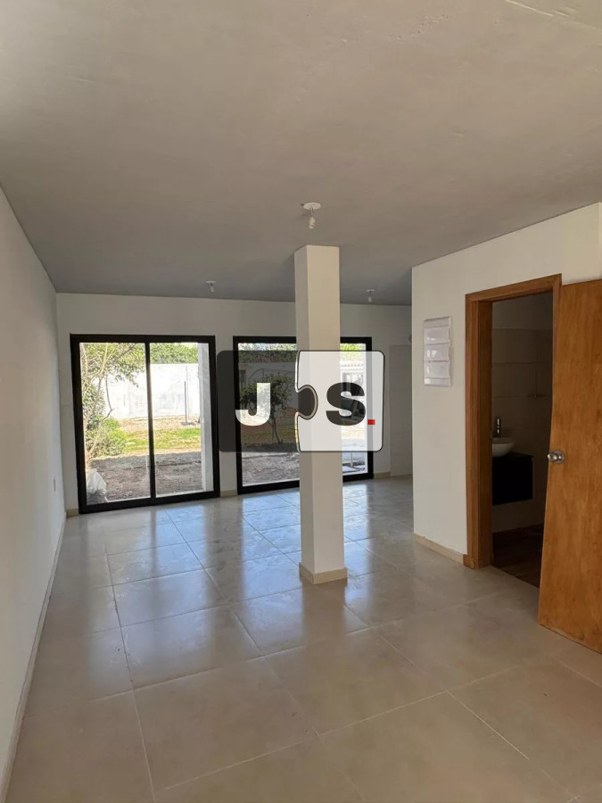 Casa ID.2067 - Venta casa 3 dormitorios Shangrila sur 