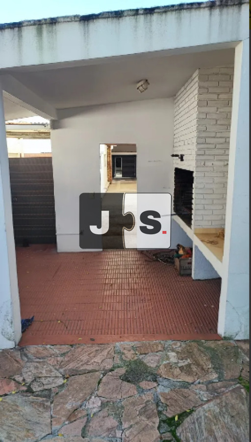 Casa ID.3639 - Alquiler Casa 4 dormitorios, Reducto