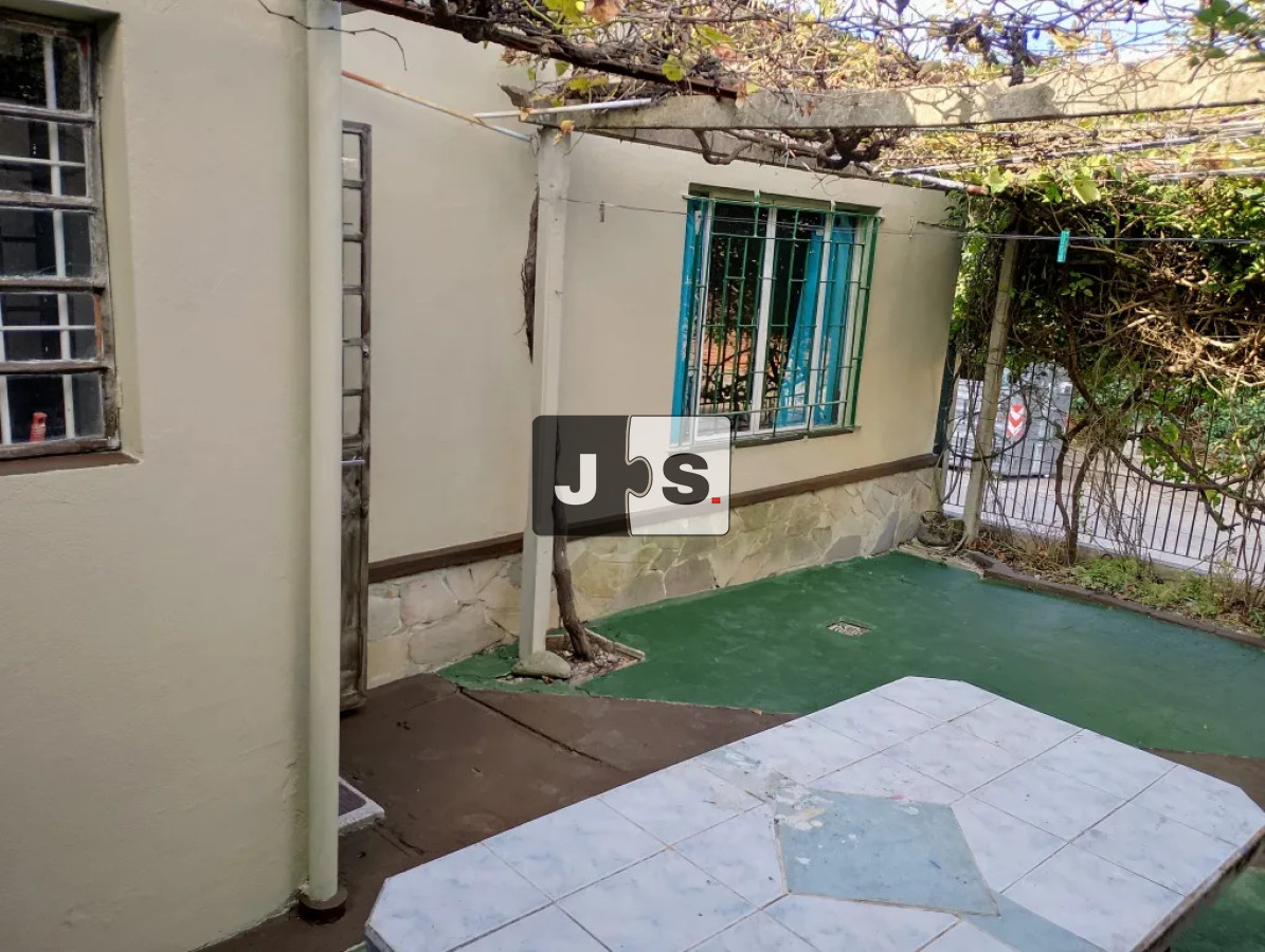 Casa ID.3752 - Vendo casa de 2 dormitorios en el Prado con cochera y jardín