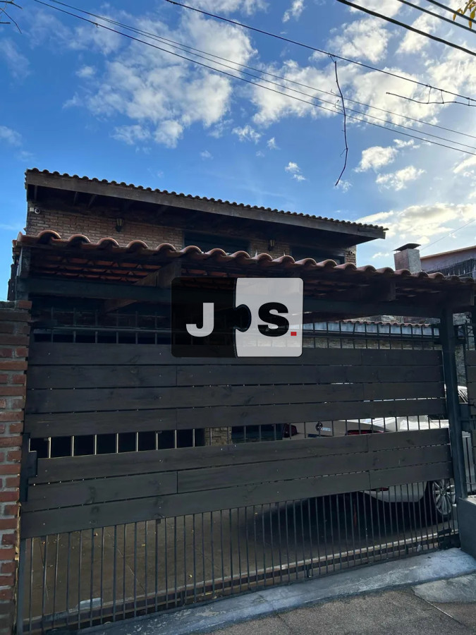 Casa ID.3650 - Vendo casa 3 dormitorios en Pérez Castellano con garage y barbacoa!