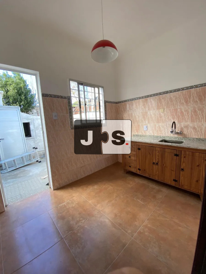 Casa ID.3864 - Vendo casa 2 dormitorios en La Blanqueada 
