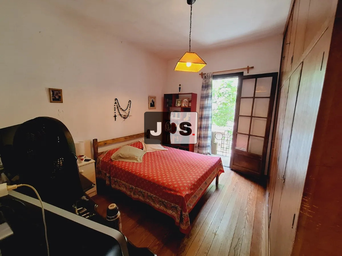 Casa ID.3745 - Vendo casa de 3 dormitorios en Pocitos Nuevo con azotea y cochera