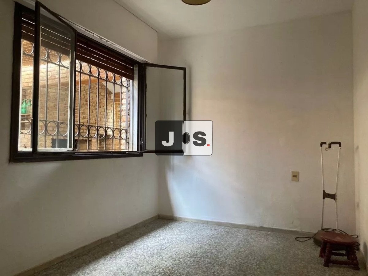 Casa ID.84 - Alquiler Casa 5 dormitorios Carrasco Sur