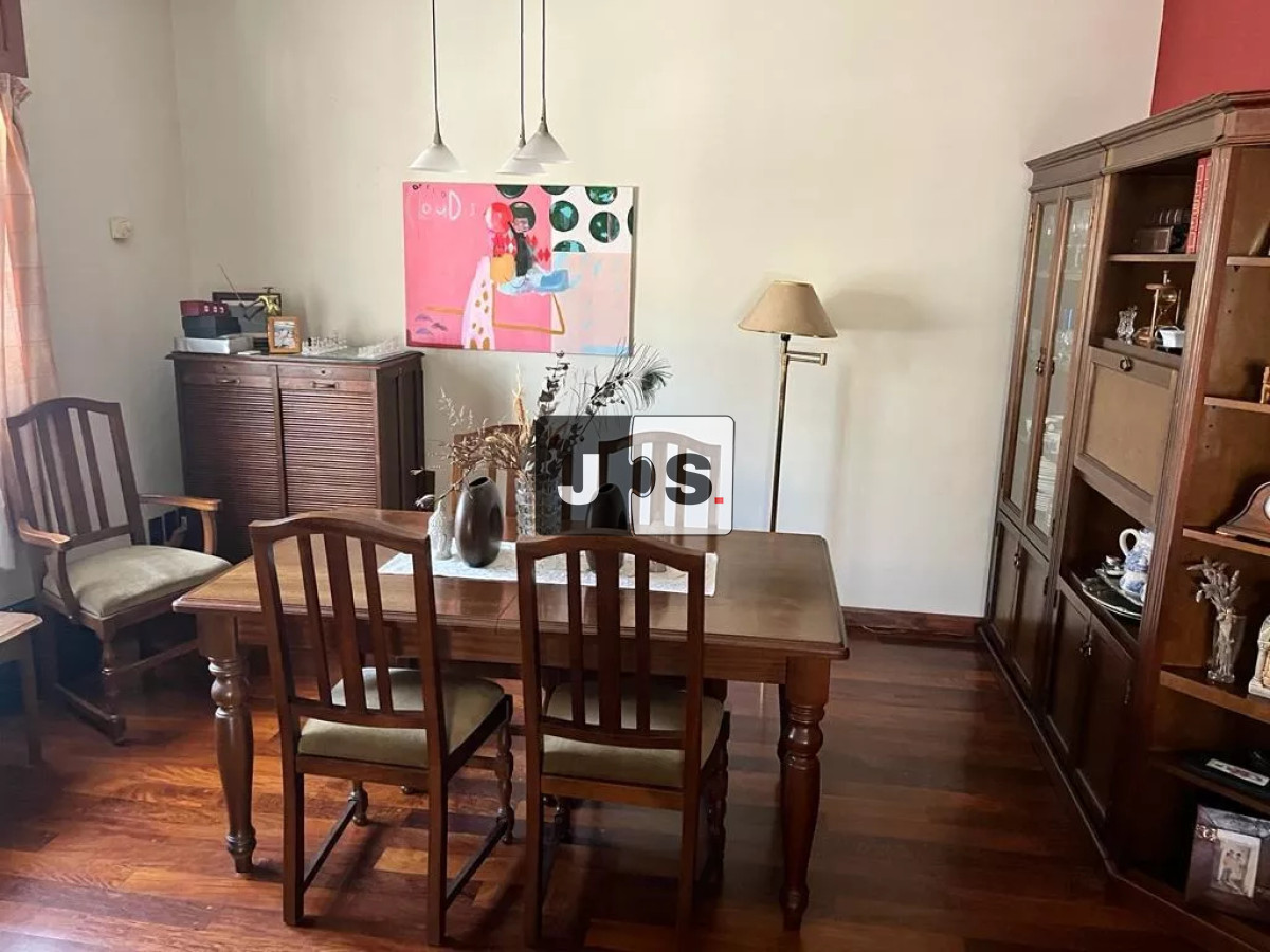 Casa ID.2556 - Venta casa 4 dormitorios 3 baños barbacoa piscina parque batlle