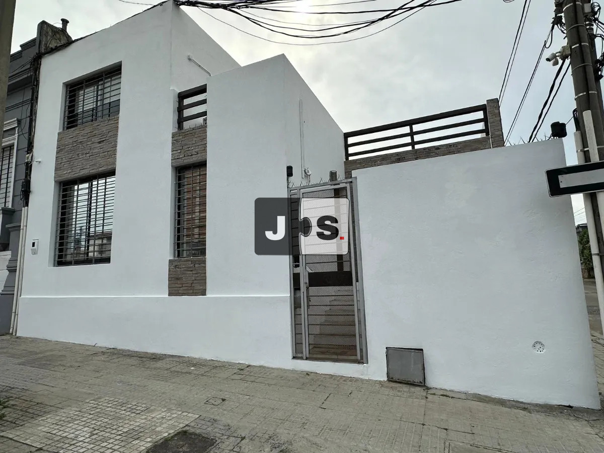 Casa ID.3790 - Alquilo casa 3 dormitorios, 2 baños, Unión 