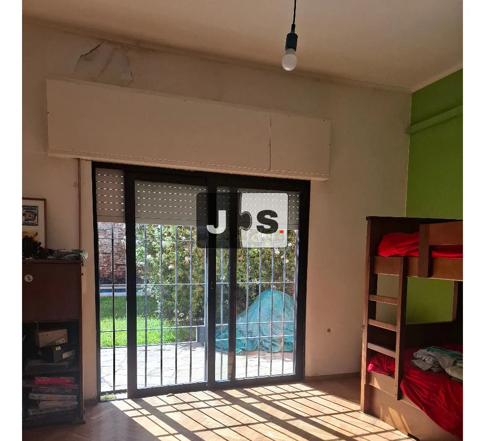 Casa ID.3703 - Vendo Casa, 3 Dormitorios, 2 Baños, Garage, Piscina,  Barrio Cordón Sur