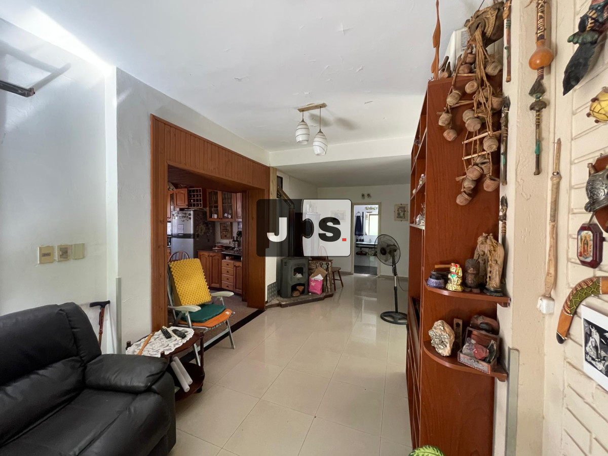 Casa ID.3236 - Venta Casa 3 Dormitorios, 2 baños, Piscina y Barbacoa, Garaje, La Blanqueada 