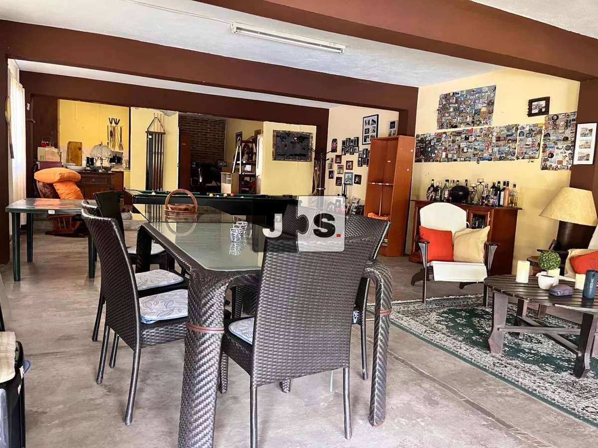 Casa ID.3274 - Venta Casa 3 Dormitorios, 2 baños, Piscina, Barbacoa, Malvin