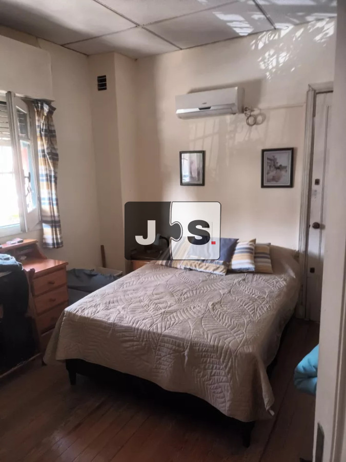 Casa ID.2813 - Vendo casa 4 dormitorios Parque rodó