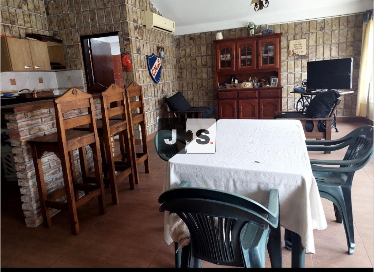 Casa ID.2076 - Venta casa 2 dormitorios más apartamento Lagomar 