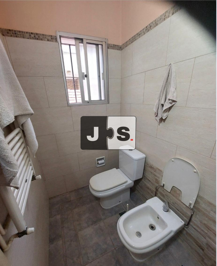 Casa ID.2076 - Venta casa 2 dormitorios más apartamento Lagomar 