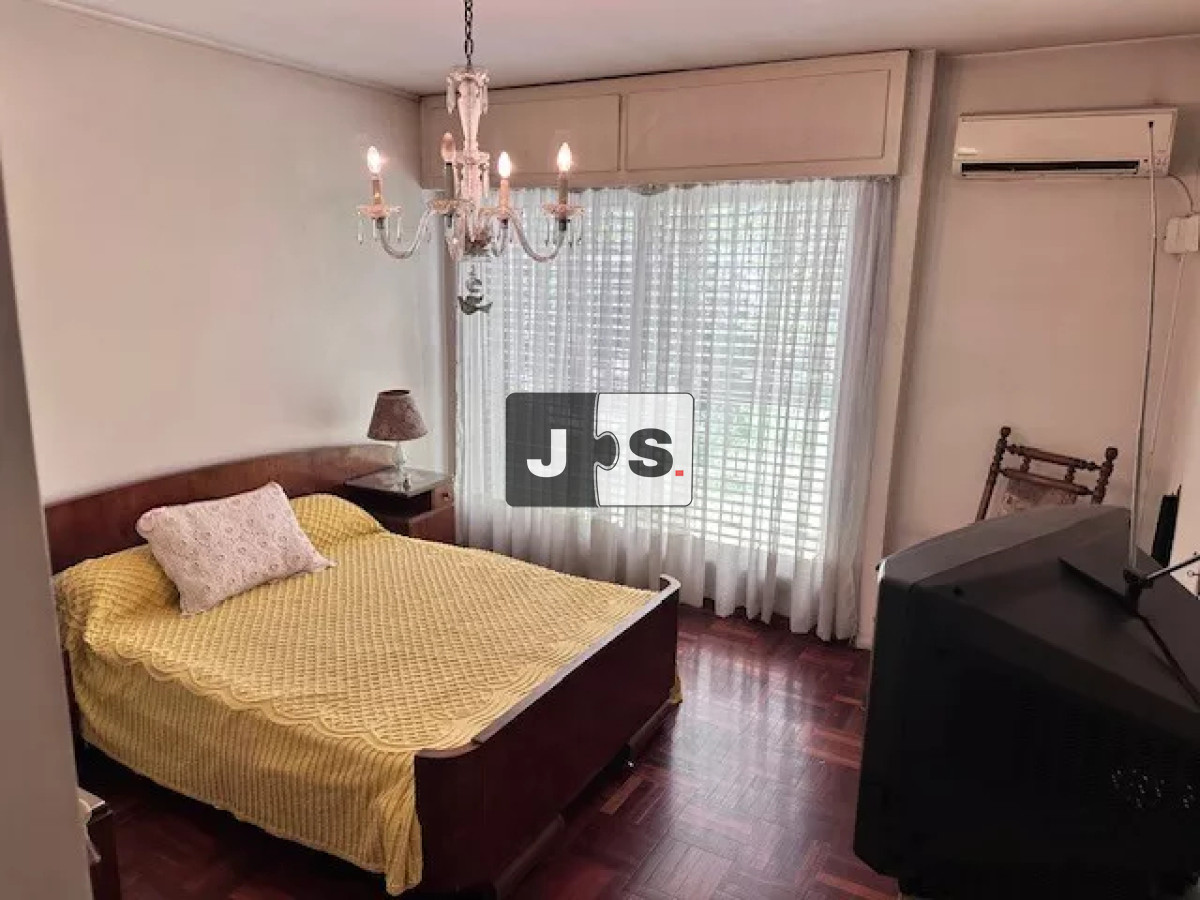 Casa ID.2283 - Casa en Venta con 4 habitaciones, La blanqueada