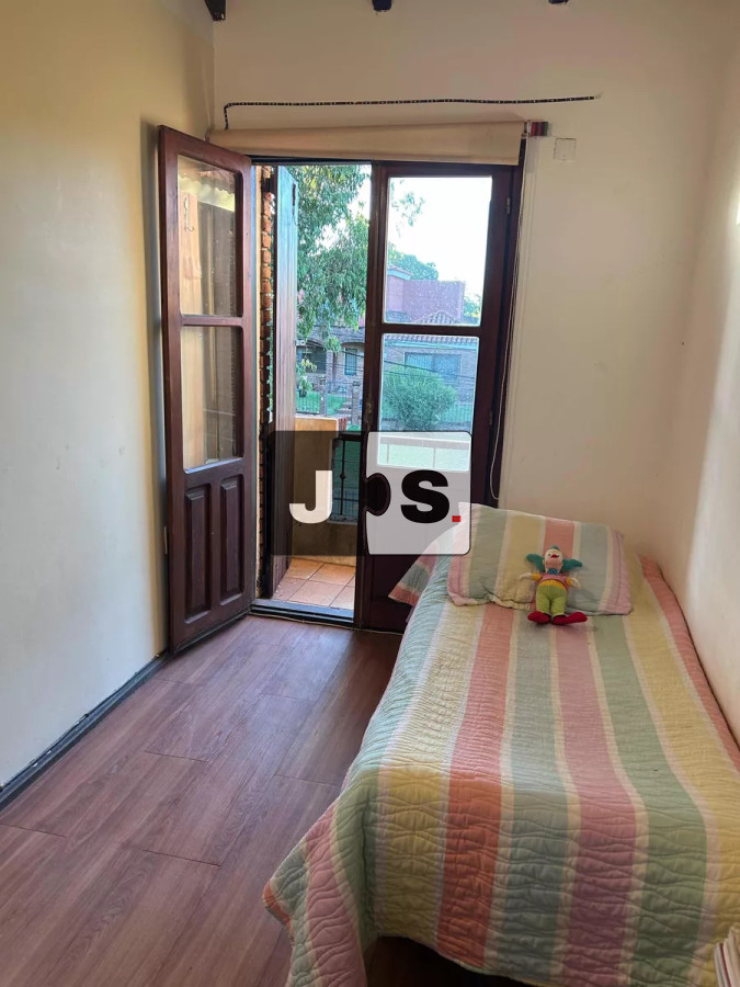 Casa ID.2890 - Alquilo casa de 4 dormitorios en la zona de Parque Miramar 