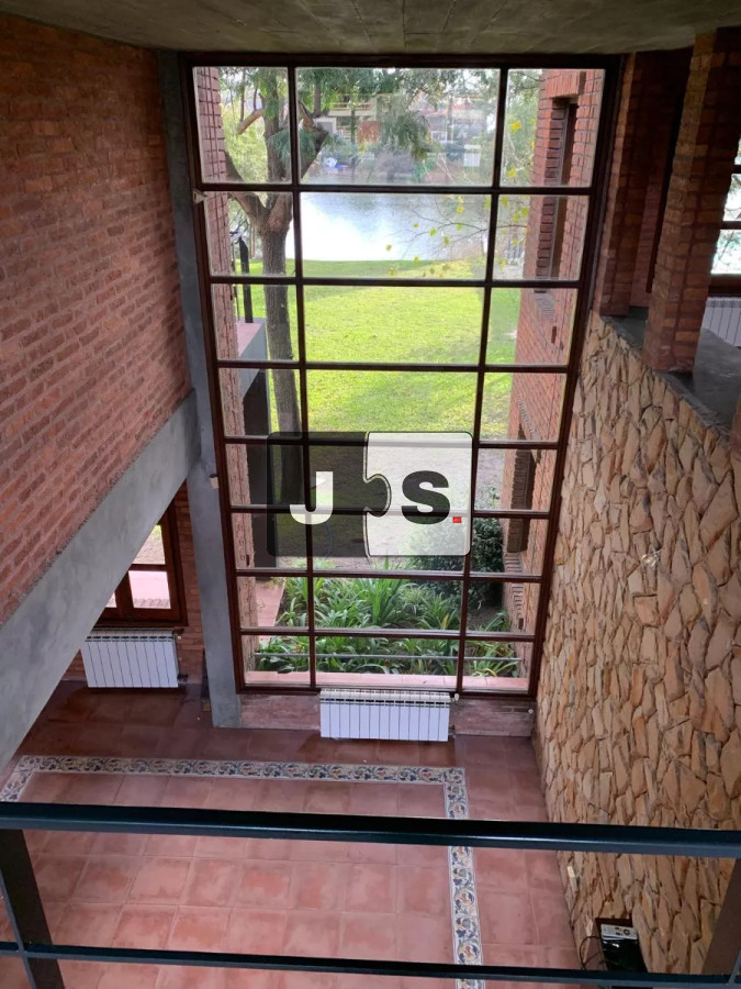 Casa ID.2922 - Alquilo casa de 3 dormitorios en zona Miramar
