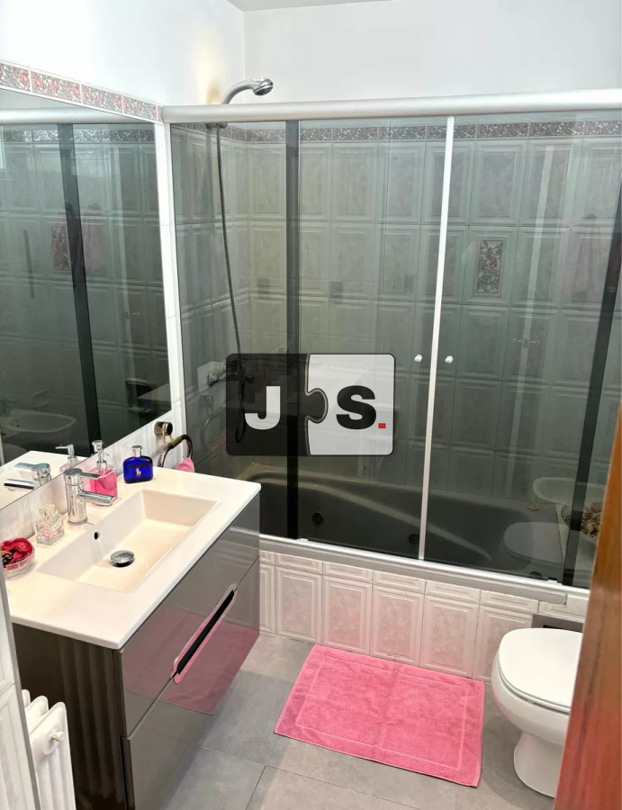 Casa ID.2826 - Venta casa, 3 Dormitorios, 2 Baños, Parque Rodo