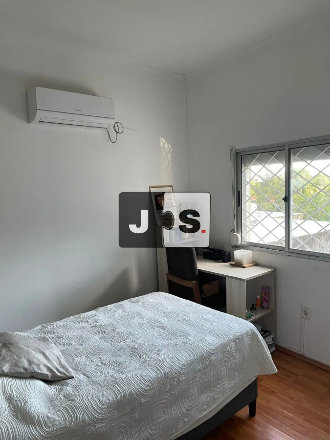 Casa ID.3627 - Venta Casa PH, 4 Dormitorios, 2 Baños, Garaje para 2 Autos, Punta Gorda