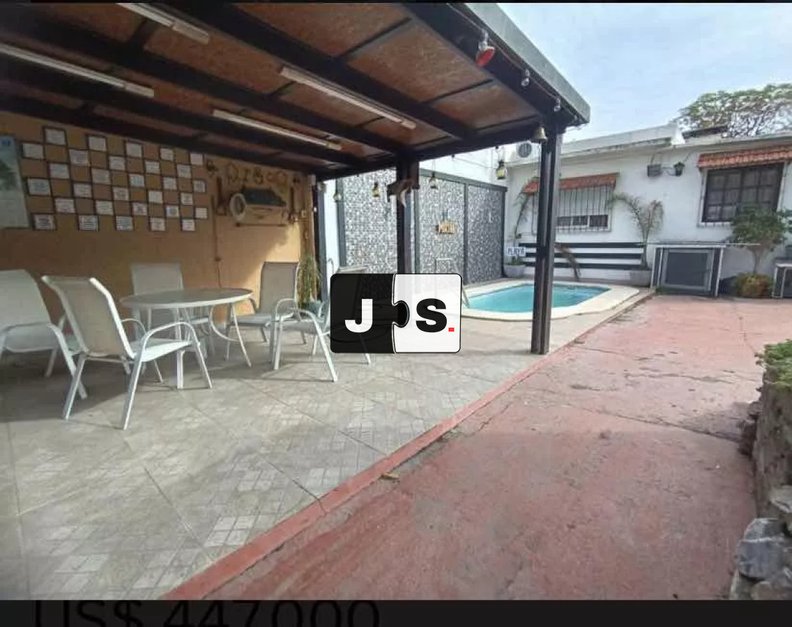 Casa ID.3236 - Venta Casa 3 Dormitorios, 2 baños, Piscina y Barbacoa, Garaje, La Blanqueada 