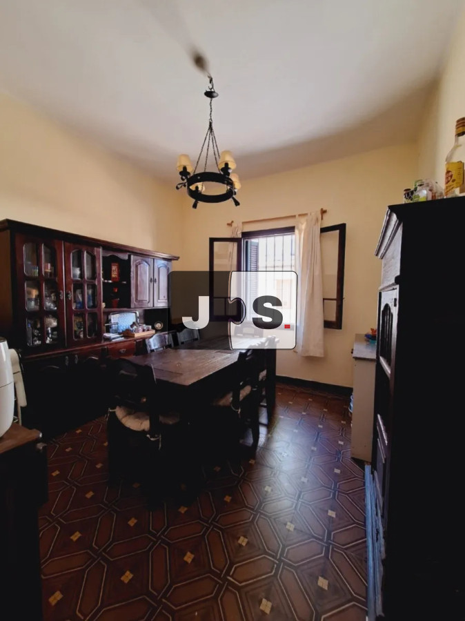 Casa ID.3745 - Vendo casa de 3 dormitorios en Pocitos Nuevo con azotea y cochera