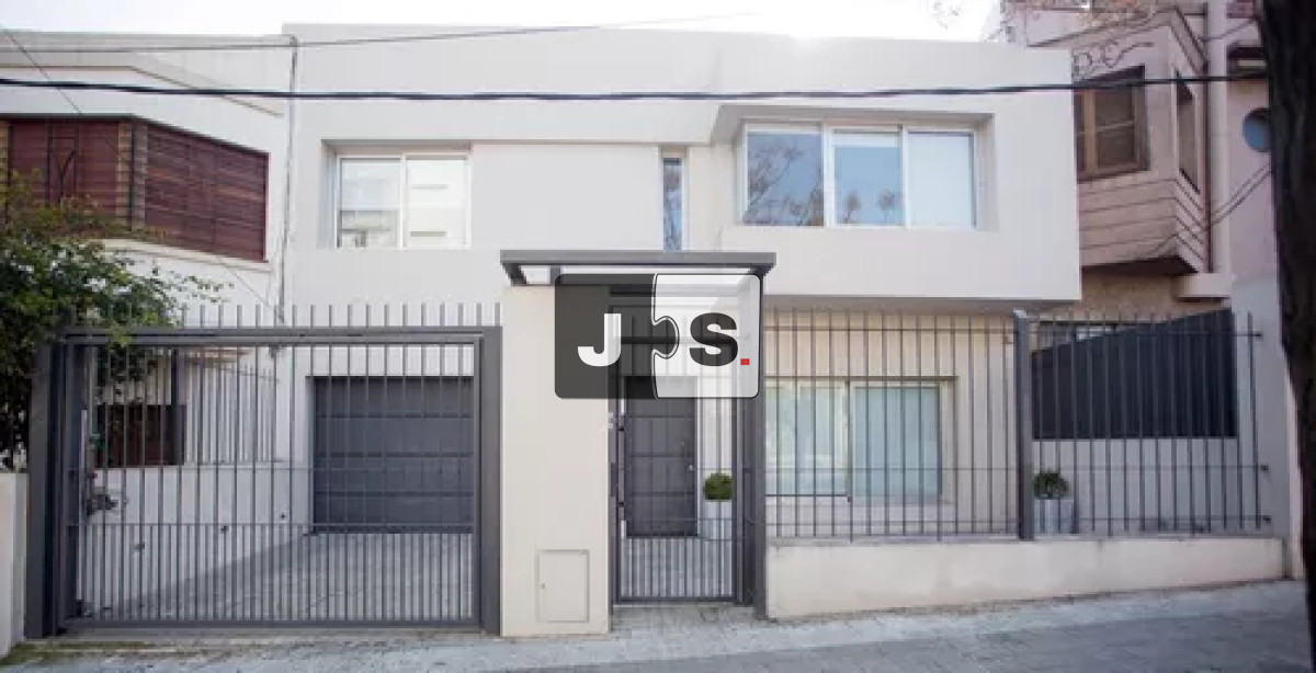 Casa ID.3313 - Alquilo casa 3 dormitorios en Pocitos Nuevo con cochera