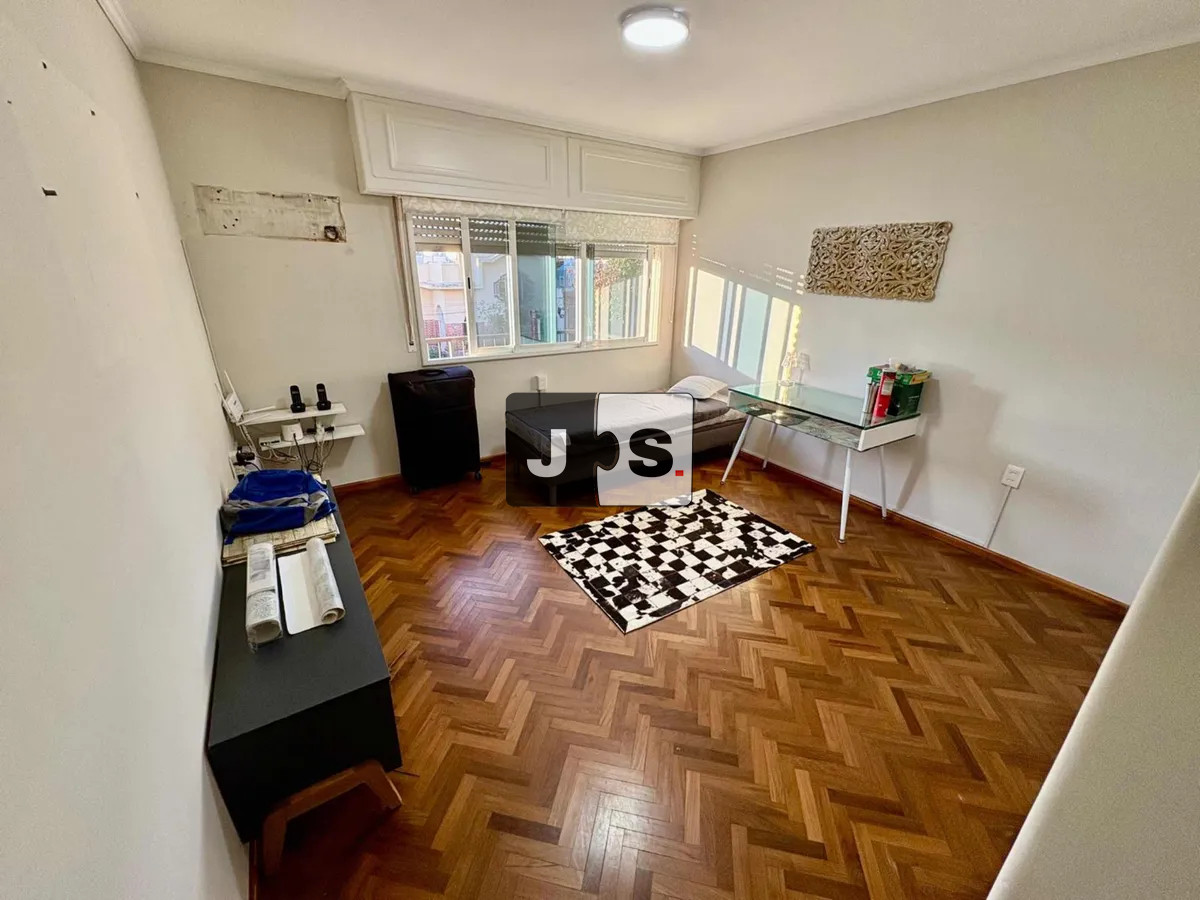 Casa ID.3735 - Vendo Casa mas Oficina, 4 Habitaciones , 4 Baños, Barrio Jacinto Vera