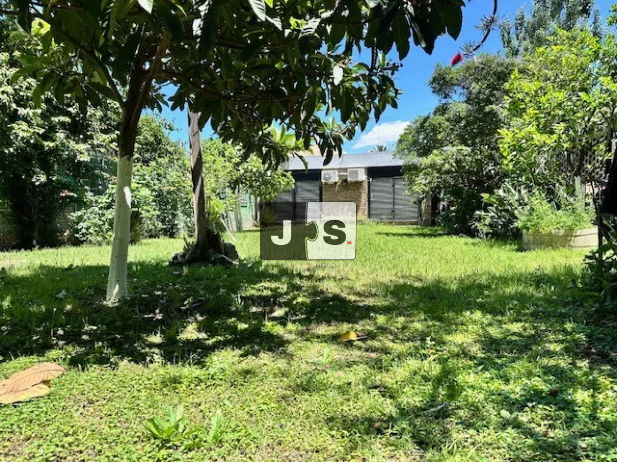 Casa ID.2283 - Casa en Venta con 4 habitaciones, La blanqueada