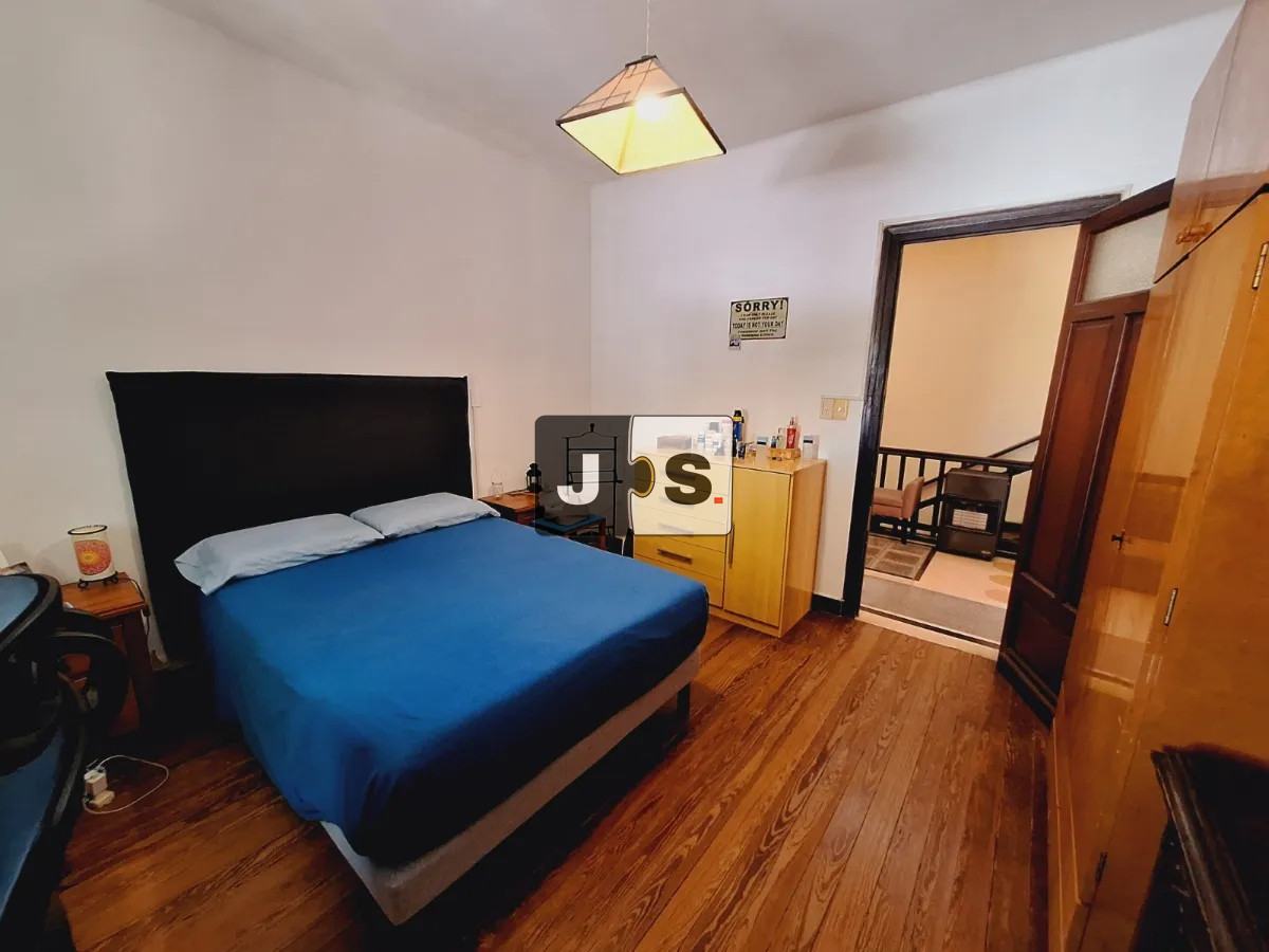Casa ID.3745 - Vendo casa de 3 dormitorios en Pocitos Nuevo con azotea y cochera