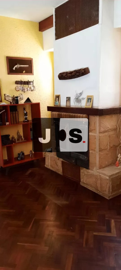 Casa ID.2540 - Vendo casa 8 dormitorios Pocitos