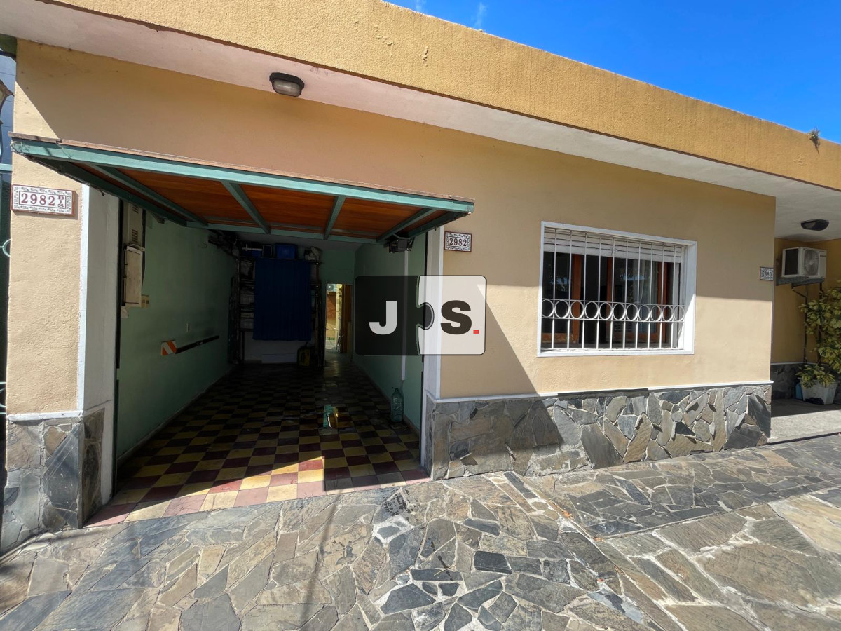 Casa ID.3238 - Venta Casa 2 Dormitorios, 1 baños, Parrillero, Patio interno, Lavero La Blanqueada 