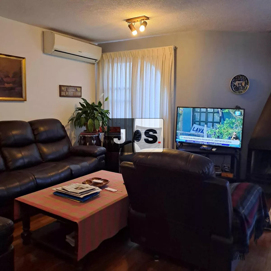 Casa ID.2821 - Venta casa Ph, 3 Dormitorios, 3 Baños, cochera, Punta Gorda