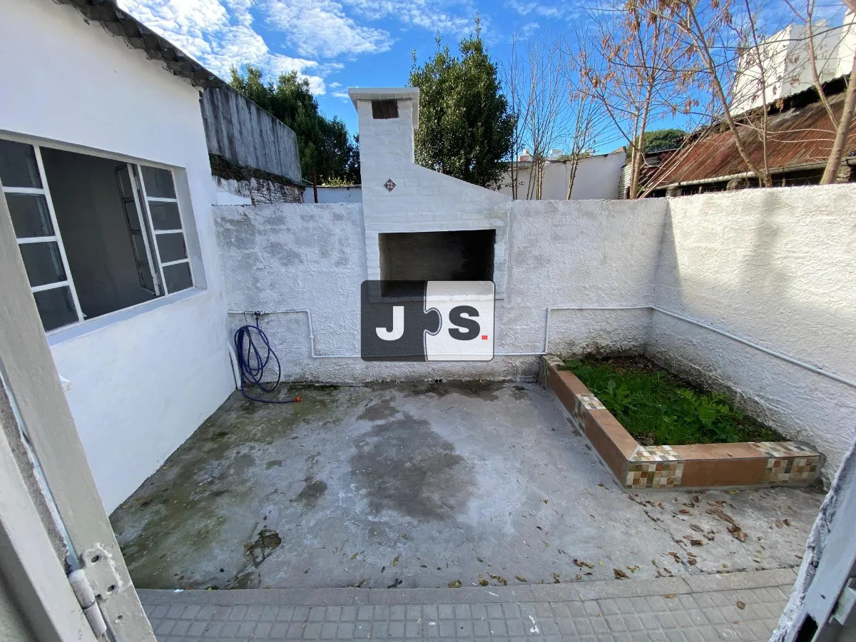 Casa ID.3864 - Vendo casa 2 dormitorios en La Blanqueada 