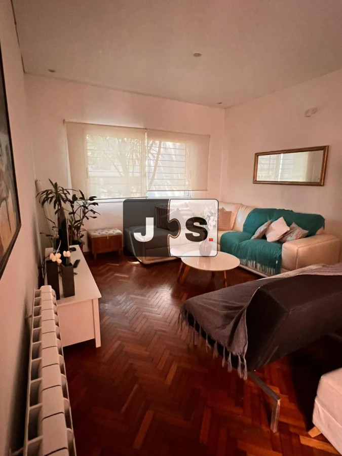 Casa ID.4258 - Vendo casa en Pocitos de 2 plantas, con piscina climatizada. 