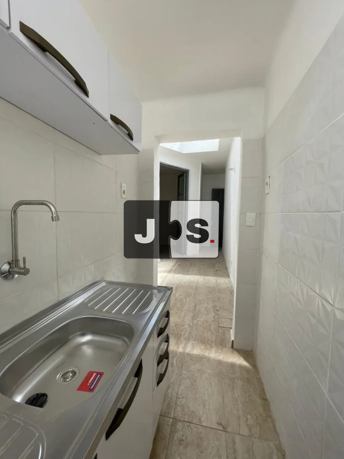 Casa ID.3542 - Alquiler Casa 11 Dormitorios, 5 baños, 4 Cocinas, Azotea, Tres Cruces 