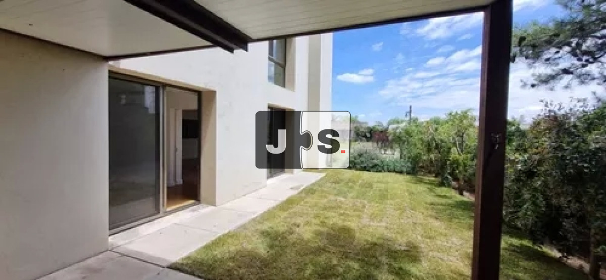 Casa ID.50 - Alquiler casa 4 dormitorios Barrio Privado Viñedos de la Tahona.
