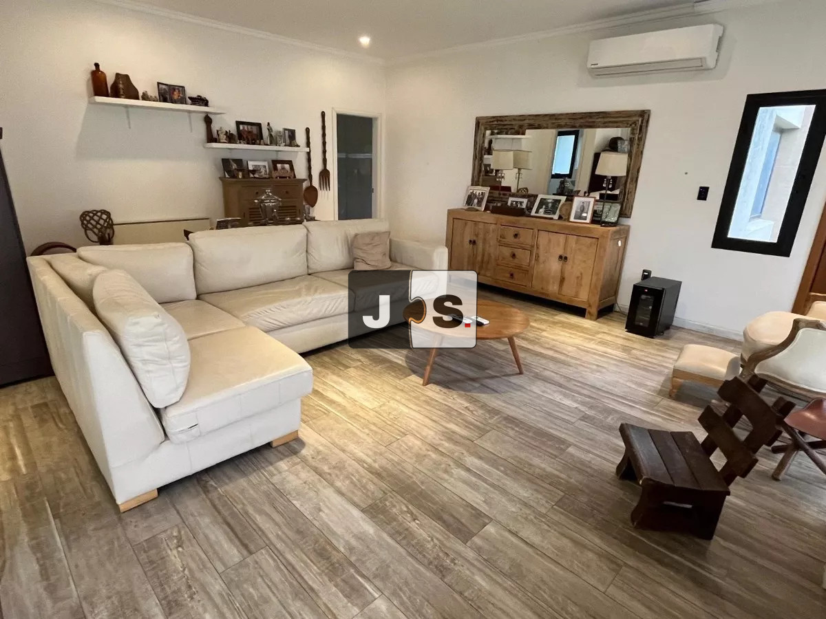 Casa ID.2113 - Venta casa 4 dormitorios Viñedos de La Tahona
